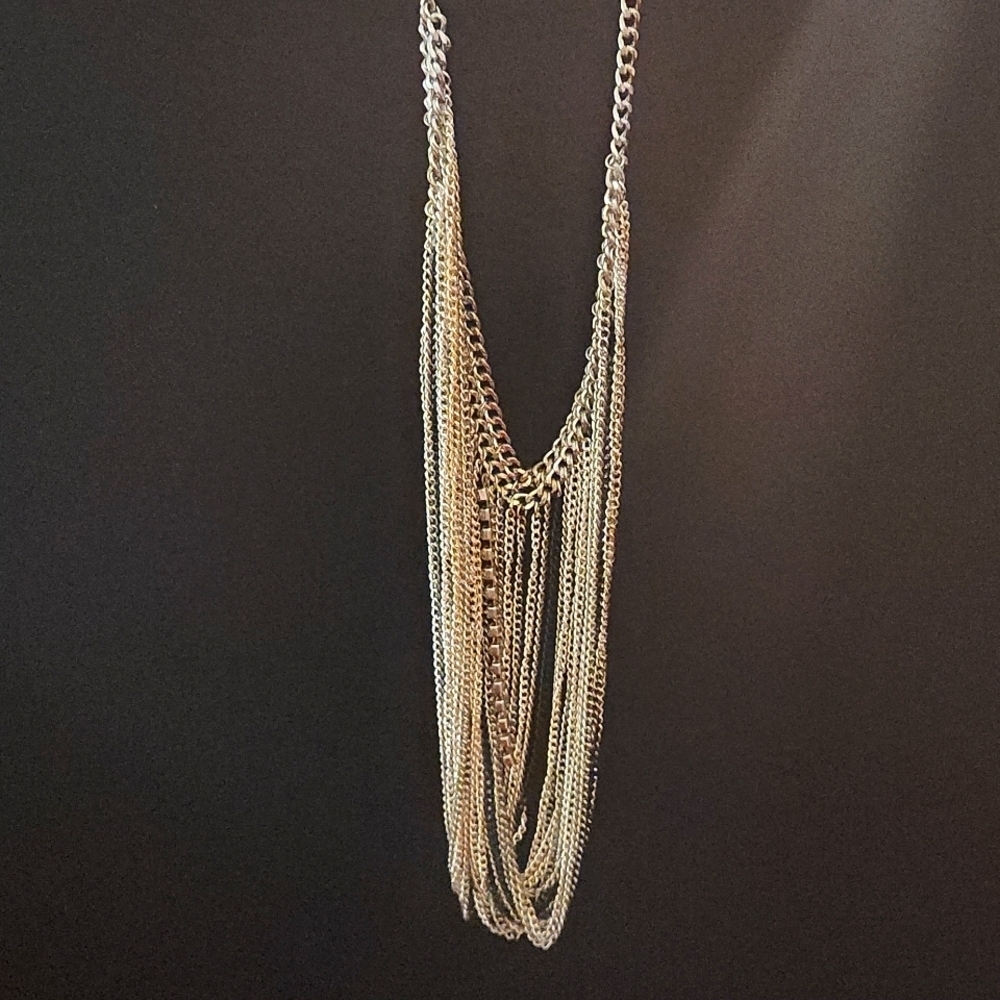Ditty's Black and Silver Tone FASHION Chain Rhinestone Necklace w/Extender - Picture 2 of 3